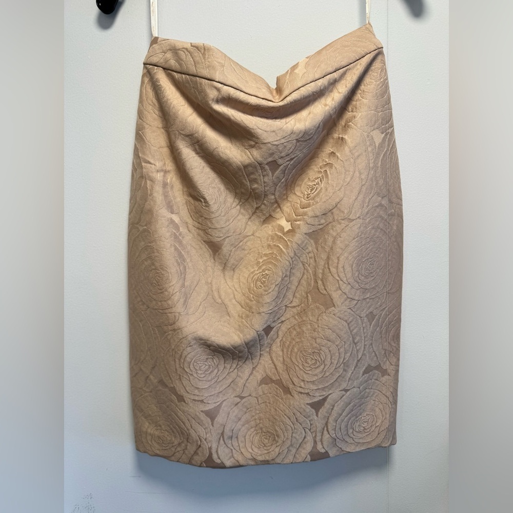 MARCHESA NOTTE- UNWORN- ROSE BROCADE PENCIL SKIRT-BEIGE - SIZE 6